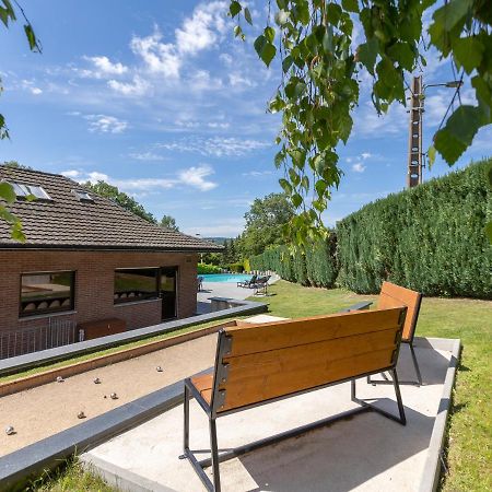 Luxueuse Et Spacieuse Villa Avec Sauna Et Piscine マルメディ エクステリア 写真