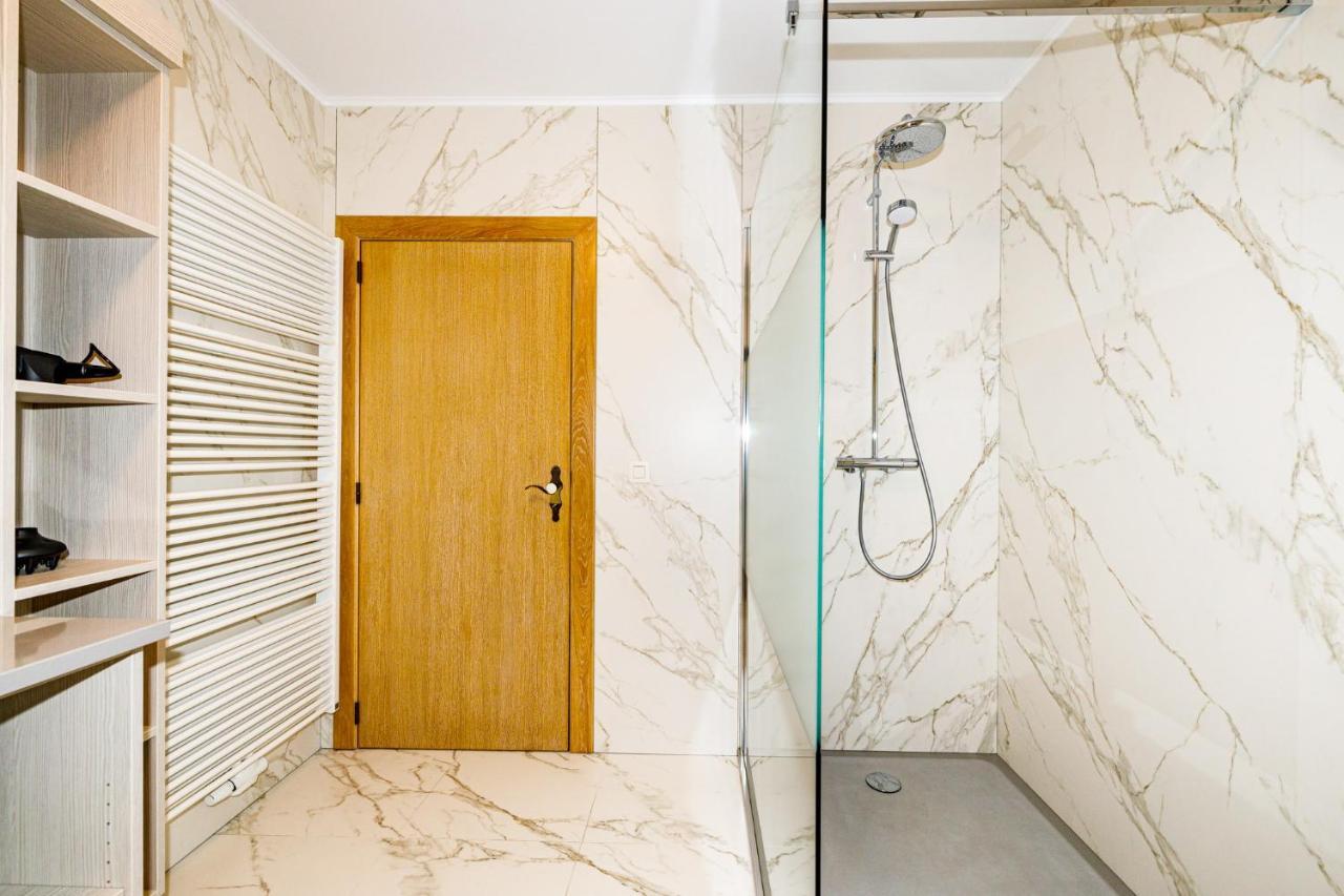 Luxueuse Et Spacieuse Villa Avec Sauna Et Piscine マルメディ エクステリア 写真