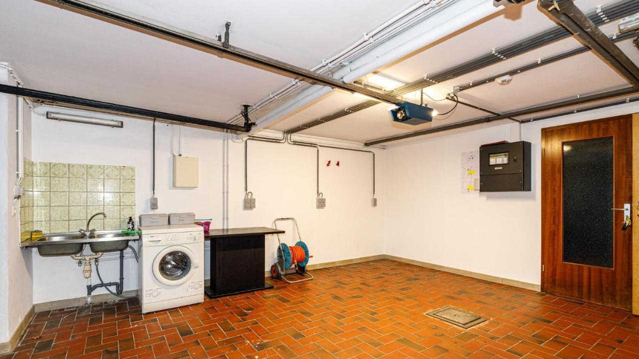 Luxueuse Et Spacieuse Villa Avec Sauna Et Piscine マルメディ エクステリア 写真
